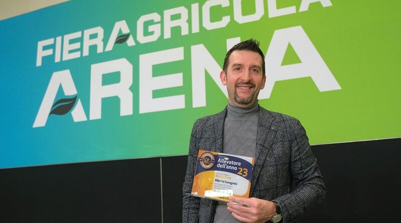 Il bresciano Alberto Cavagnini allevatore dell’anno. Consegnato sabato mattina alla fiera di Verona il prestigioso riconoscimento per la categoria suinicoltura