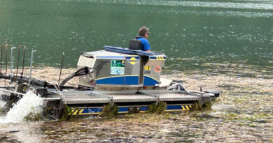 Ambiente: al via le operazioni di sfalcio delle macrofite infestanti del lago di Endine. L'investimento è pari a 137mila euro