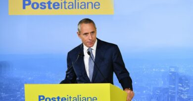 Poste Italiane contribuisce al benessere economico e sociale del Paese... anche a Brescia