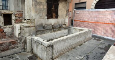 Fontana di piazzetta Labus: avviati i lavori di restauro