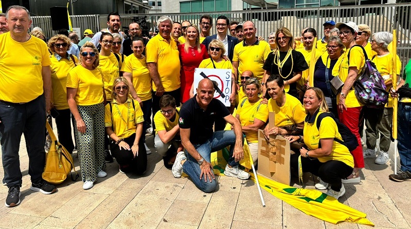 Cinghiali, la protesta degli agricoltori: da Brescia oltre 500 in piazza a Milano