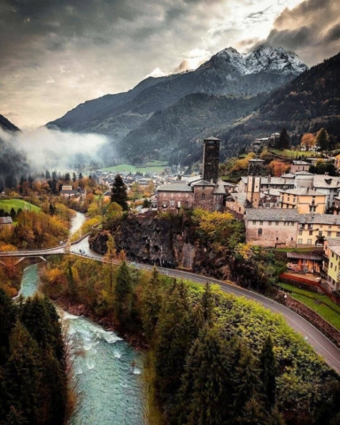 Lombardia da scoprire: Val Masino (SO) - Foto @borghi.italiani @nico_cene