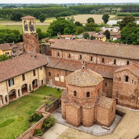 Lombardia da scoprire: Lomello (PV) - Foto: @visitpavia @valeandjack